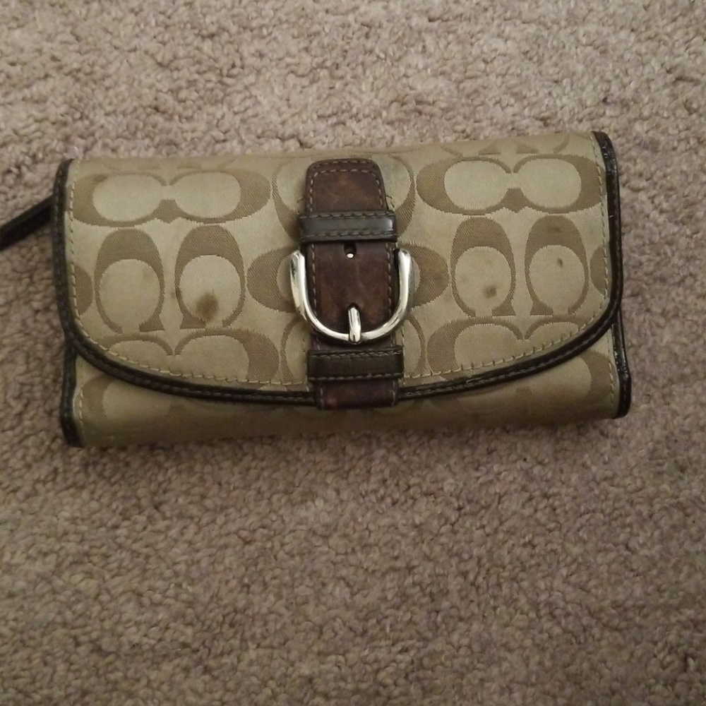 Used coach wallet